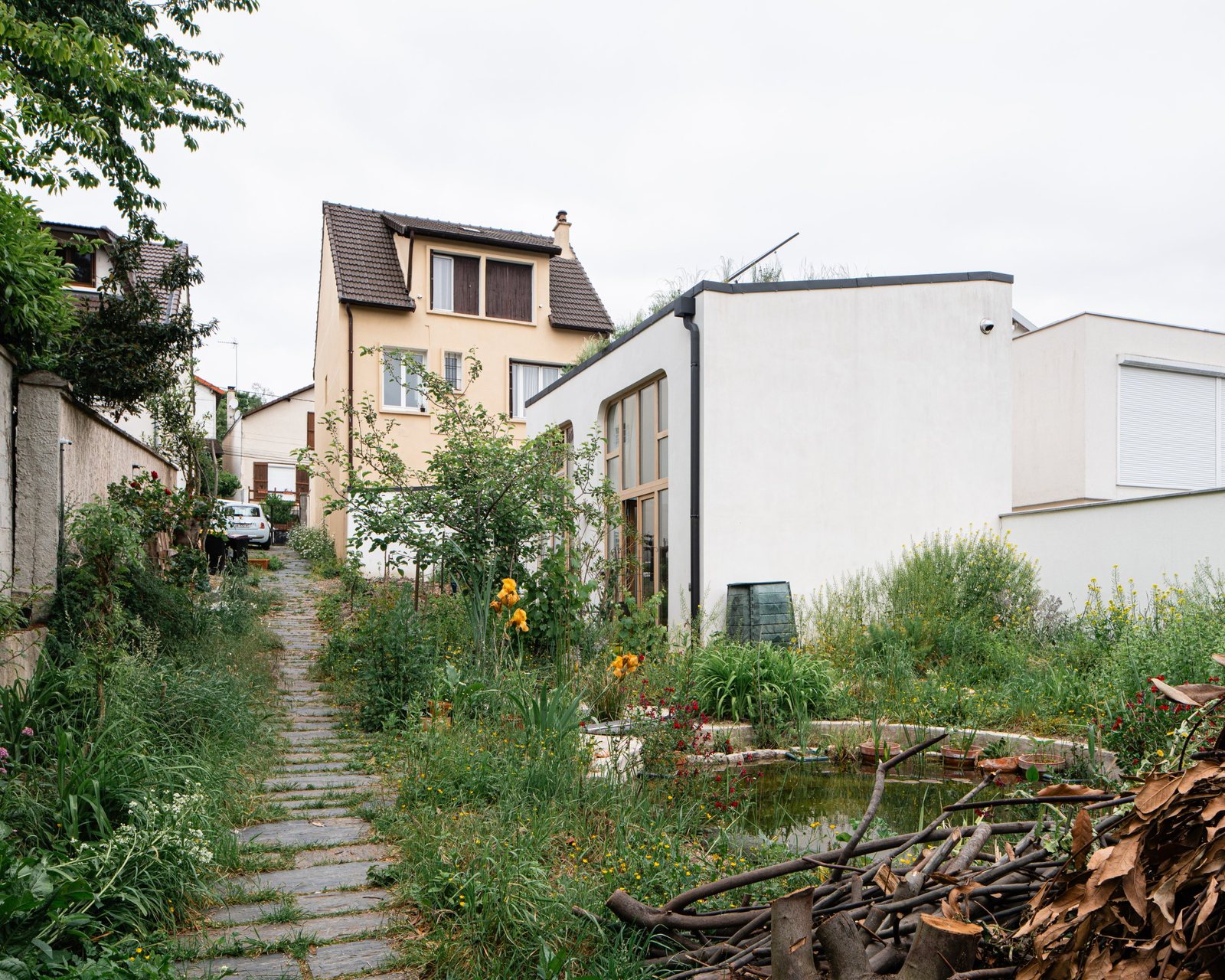Emile Zola, view 1